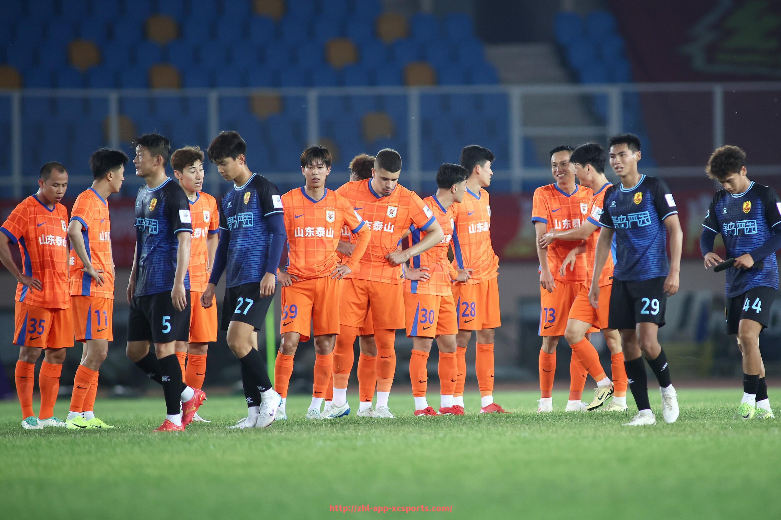 杏彩体育-英超球队是否存在外援名额限制？相关政策解读